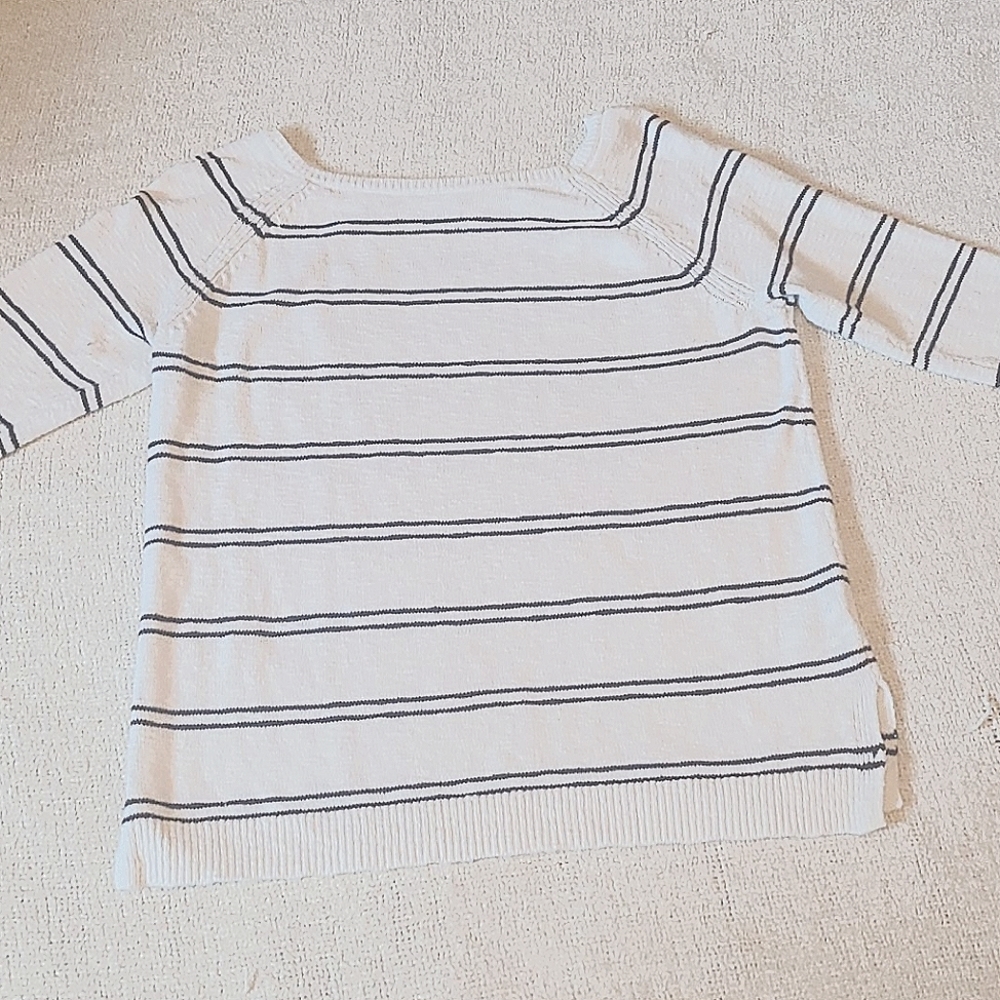 Gap Knitted Women's Sweater- L